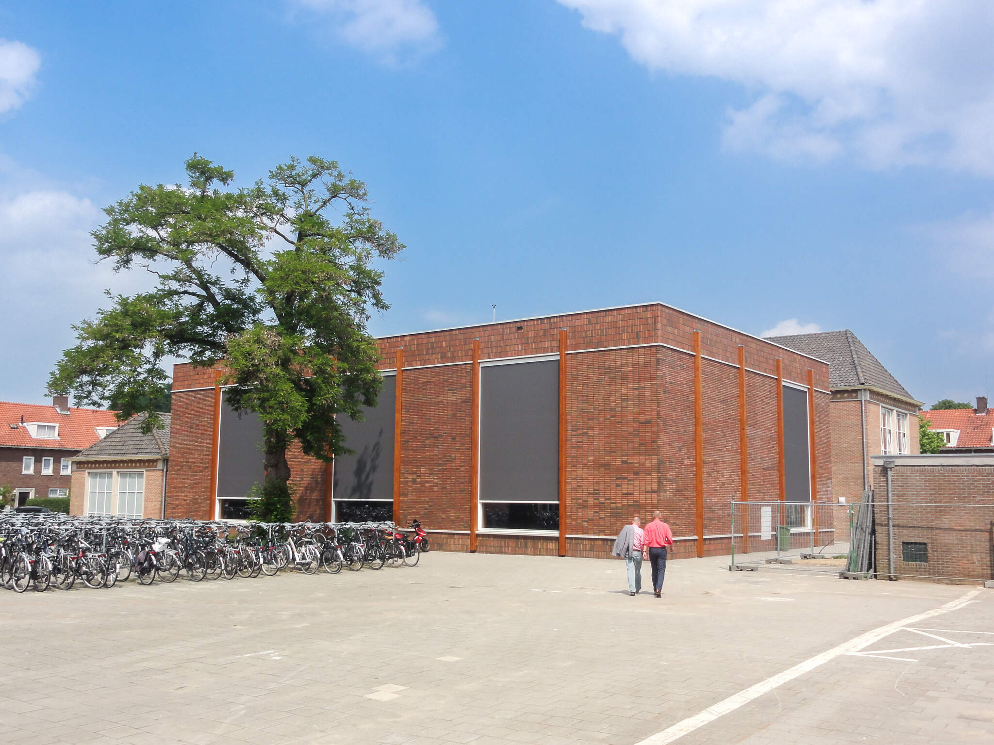 Schoolgebouw exterieur mavo gevel 2