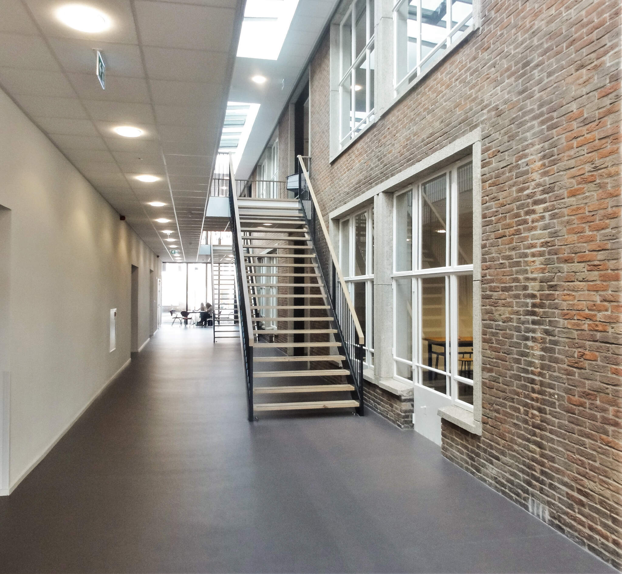 Trap schoolgebouw interieur